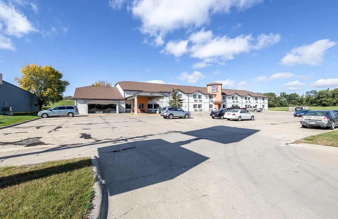 Motel 6-Waterloo, Ia-1